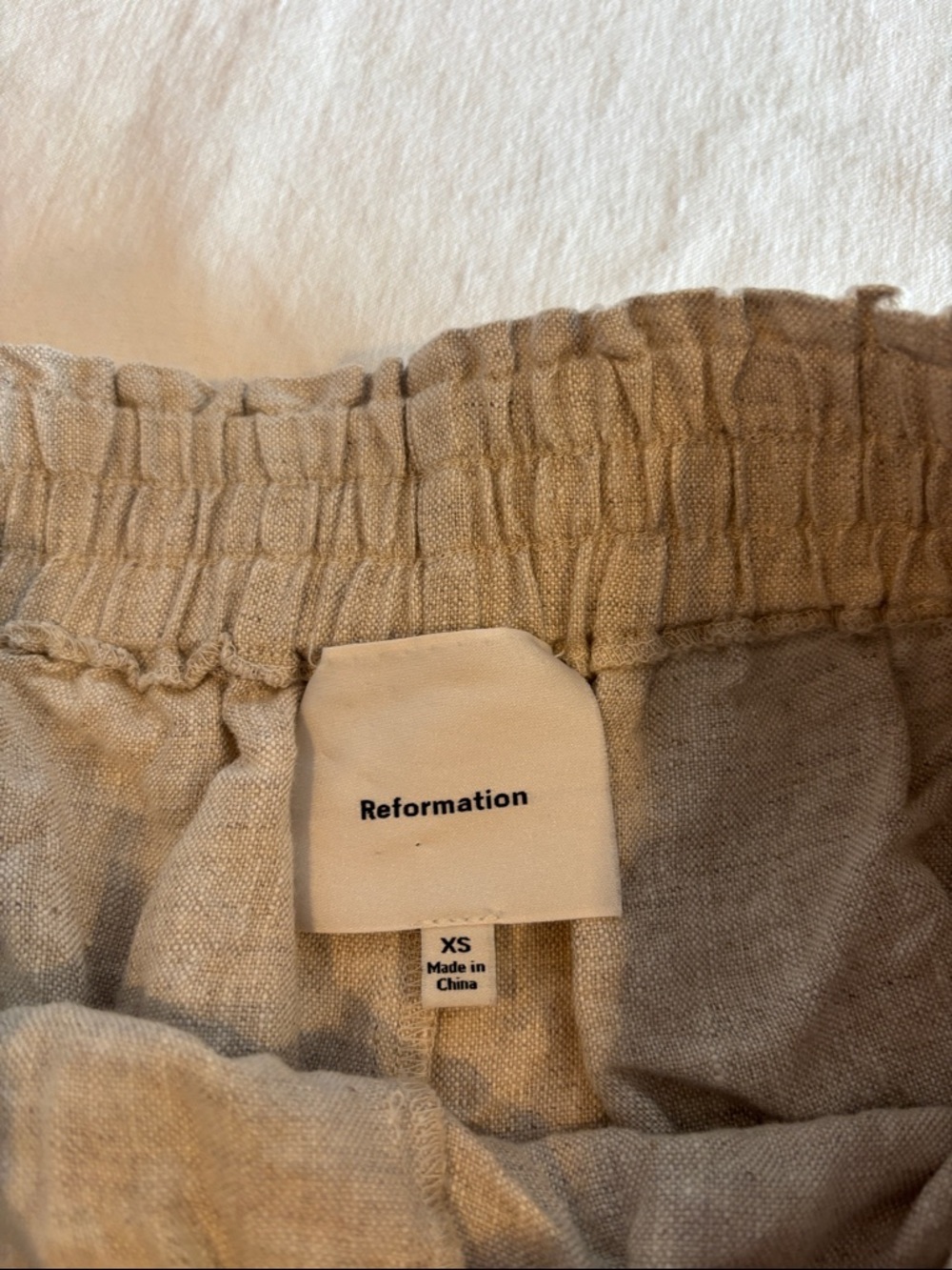 Reformation Mila 100% Linen 3" Shorts in Oatmeal Size XS - Picture 7 of 8